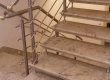 Prilikom restauracije ostarjele kuće u Varaždinu, staro drveno stepenište zamijenjeno je kvalitenijim, prozračnijim samonosećim granitnim stepeništem. Ovaj put korišten je svjetliji granit Shivakashy.